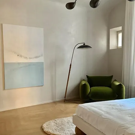 Archibusieri 8 Design Apartment *