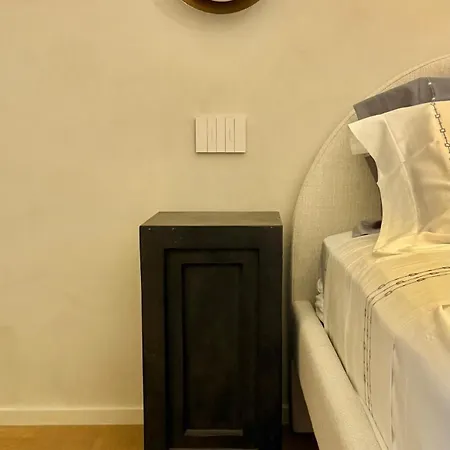 Archibusieri 8 Design Апартаменты